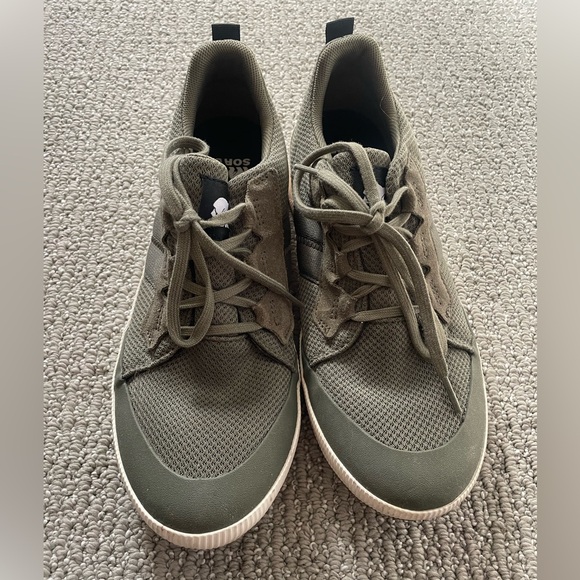 Sorel Out and About casual sneakers in Olive green Size 11 - Picture 1 of 6